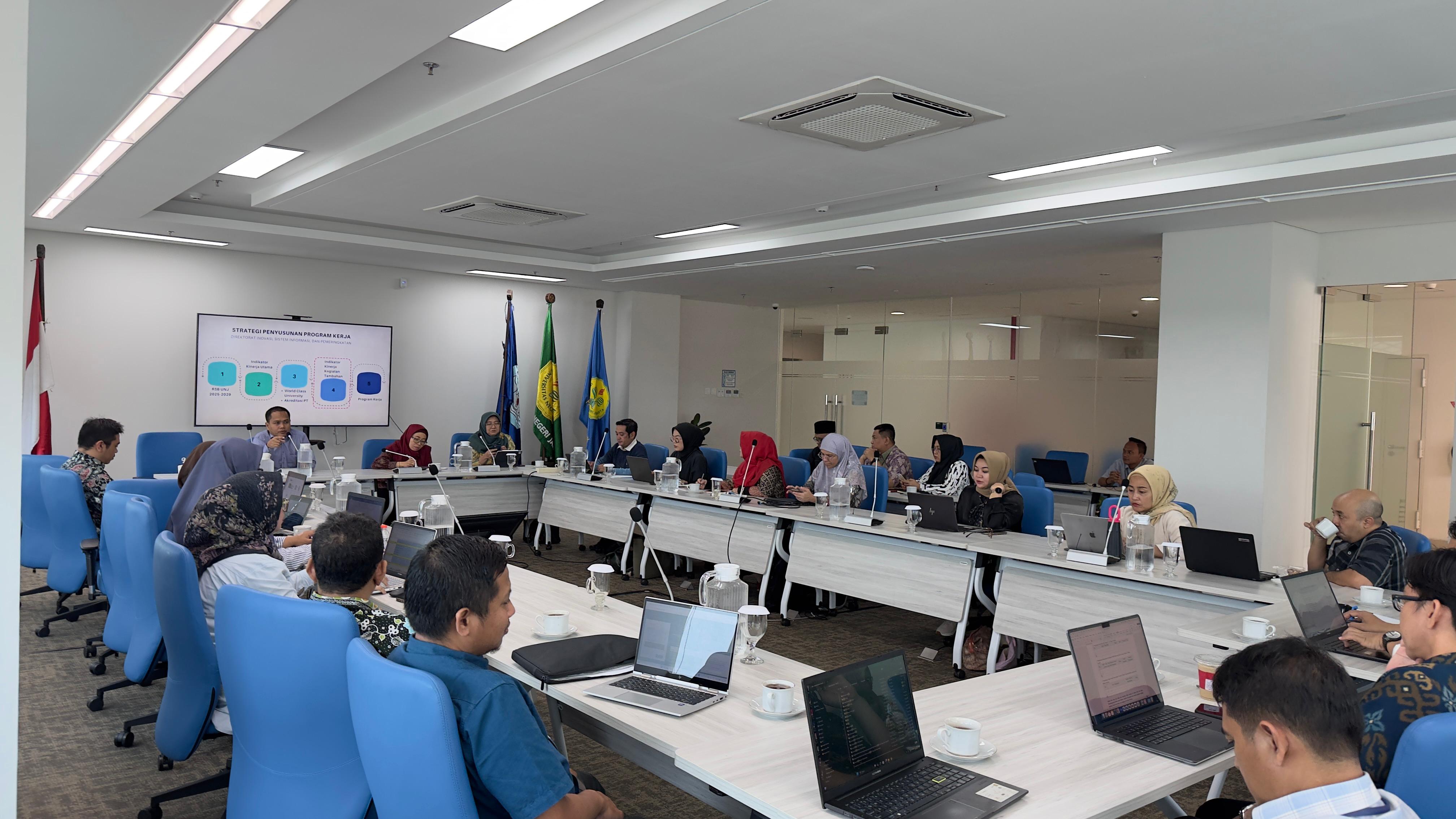 WR III Perdana Gelar Rapat Kerja Bersama Fakultas Teknik