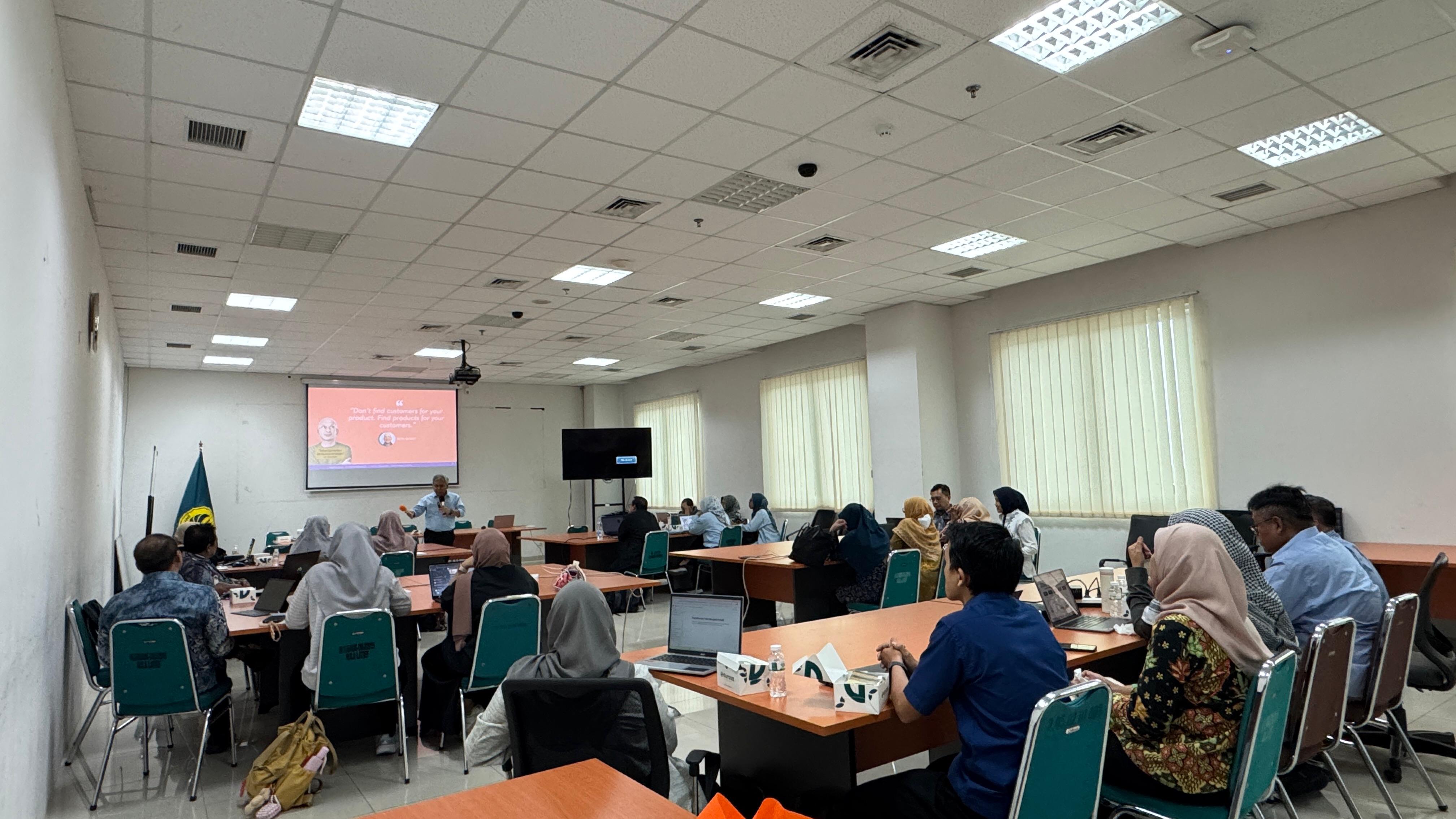 DIHSP UNJ Gelar Pelatihan Design Thinking untuk Dosen dan Peneliti