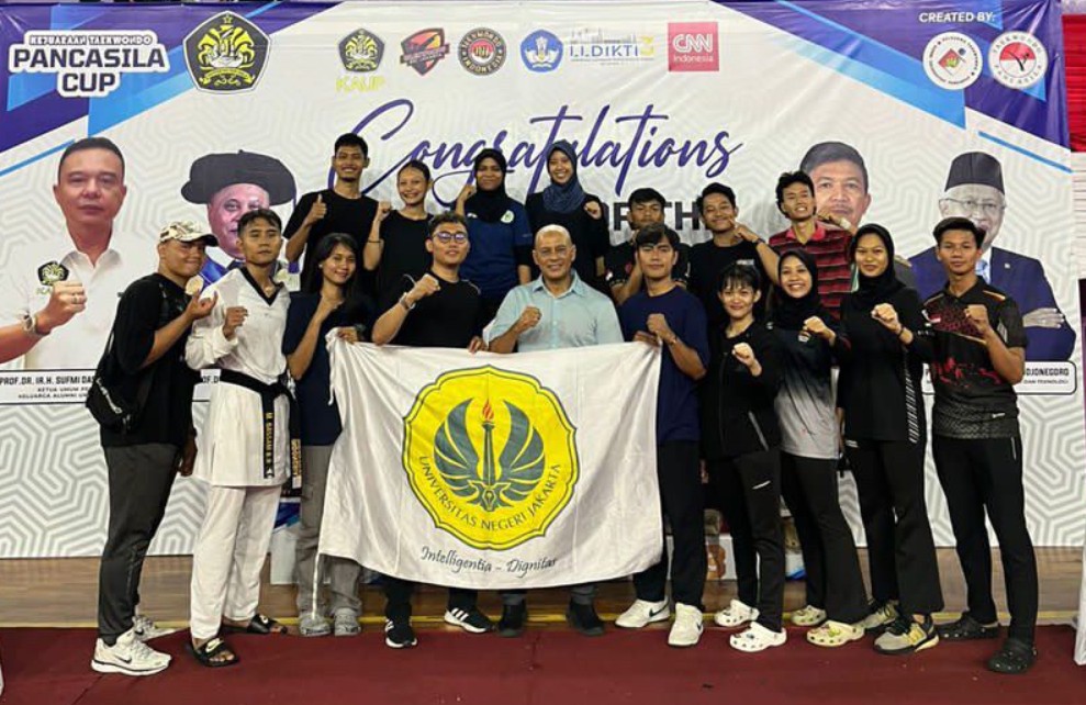 Gambar untuk TIM TAEKWONDO UNJ RAIH PRESTASI GEMILANG DI KEJUARAAN PANCASILA CUP 2025